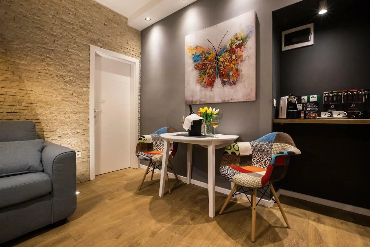 Exclusive City Center Apartment With Garden Rovinj 0*,