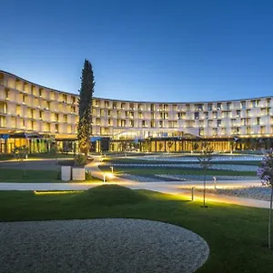 Maistra Select Family Amarin Hotell