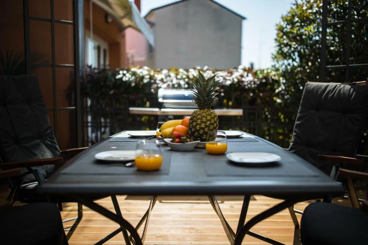 Exclusive City Center Apartment With Garden Rovinj